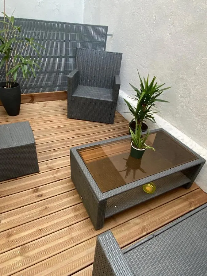 Maison De Ville Avec Garage Et Terrasse Lourdes