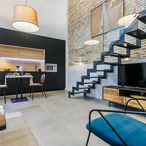  Apartment Amplisimo Y Coqueto De Lujo Y Diseno En Pleno Centro Spain